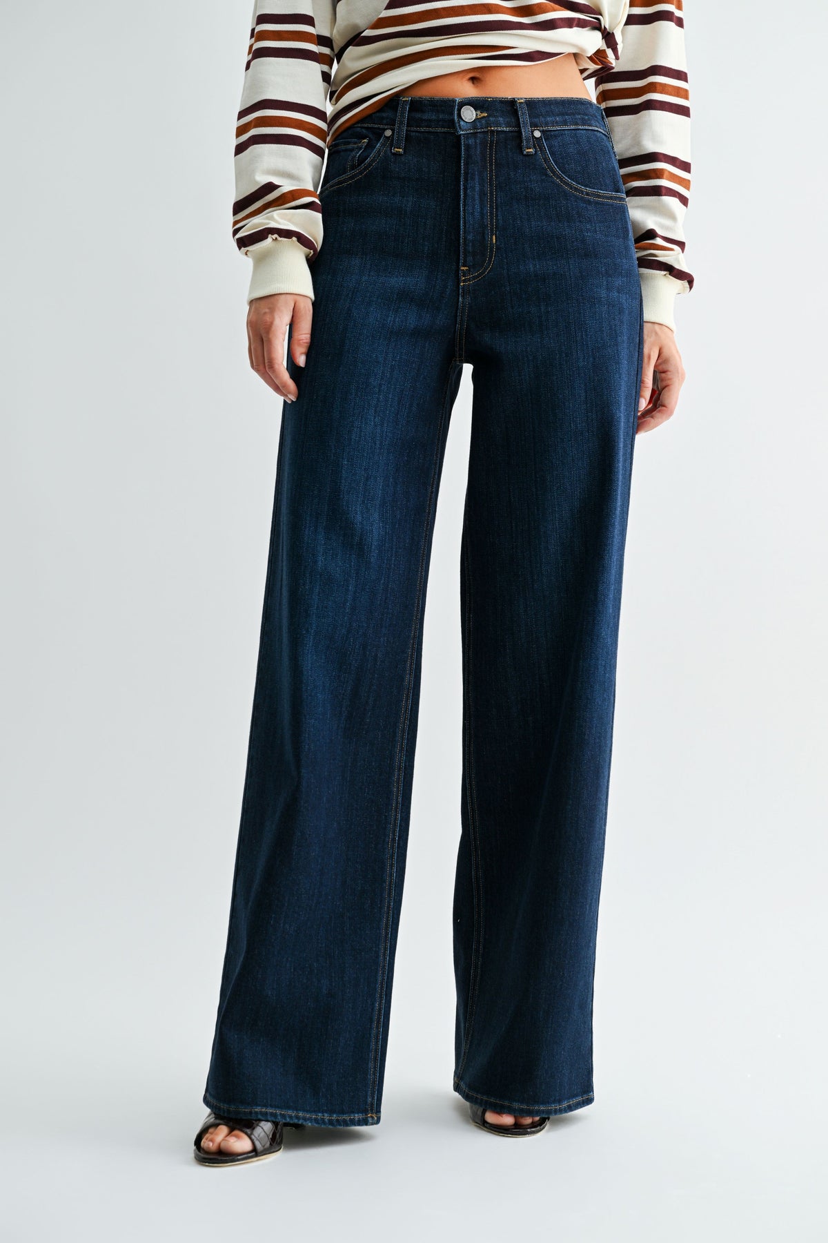 Relaxed Wide Leg Jeans - Dark Denim