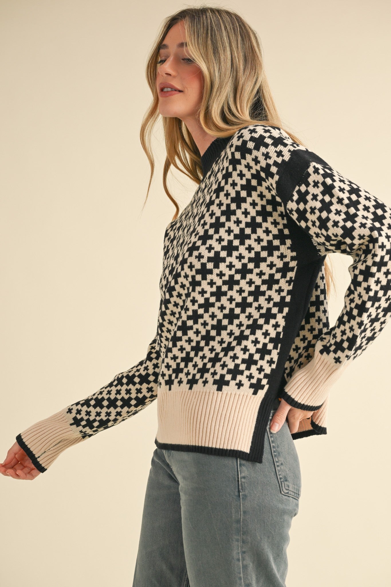 Mock Neck Plus Print Side Slit Pullover Sweater Black Cream