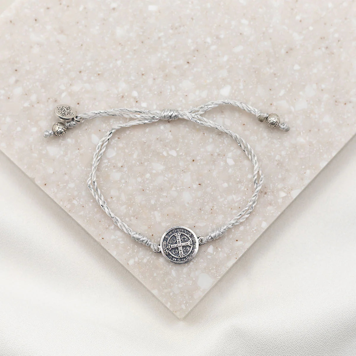 Serenity Blessing Bracelet Metallic Silver | Silver