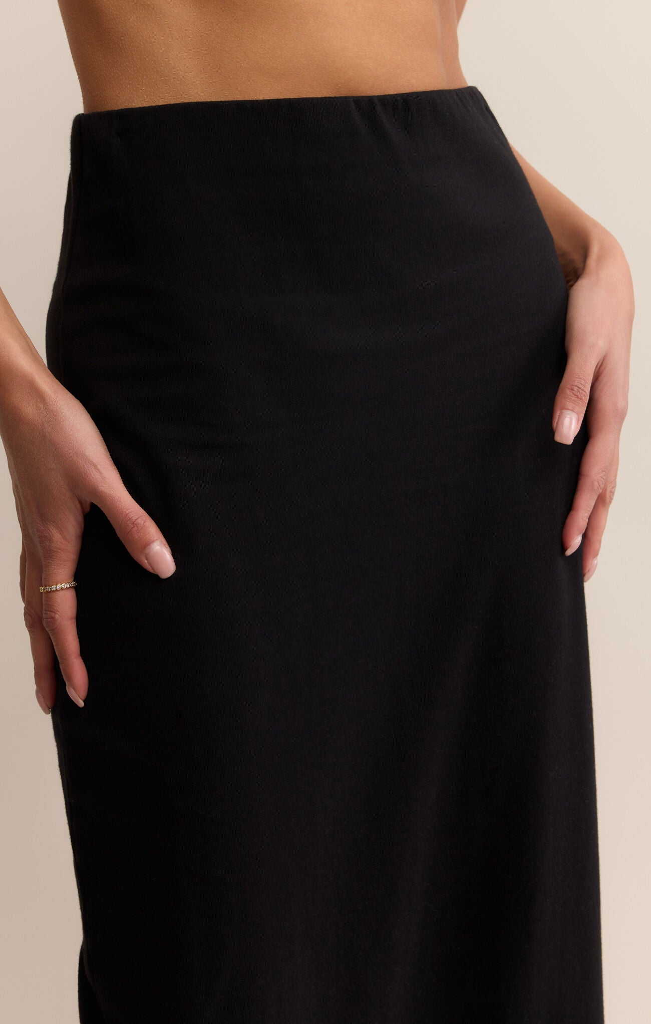 Gail Midi Skirt True Black