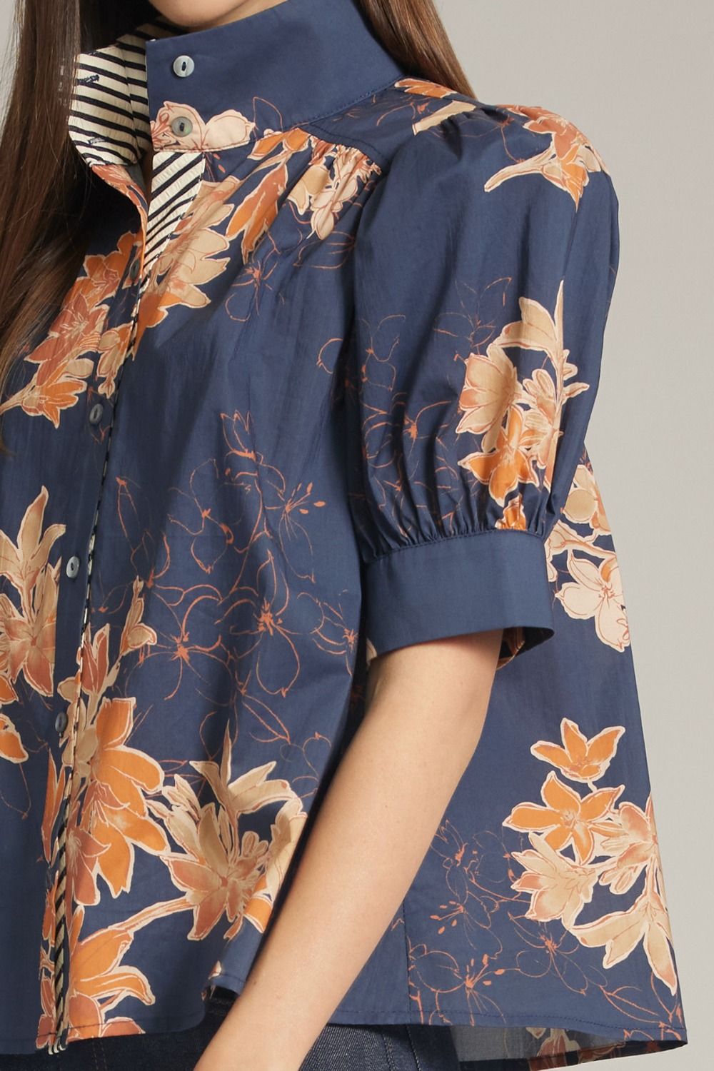 Floral Puff Sleeve Stand Neck Top Midnight
