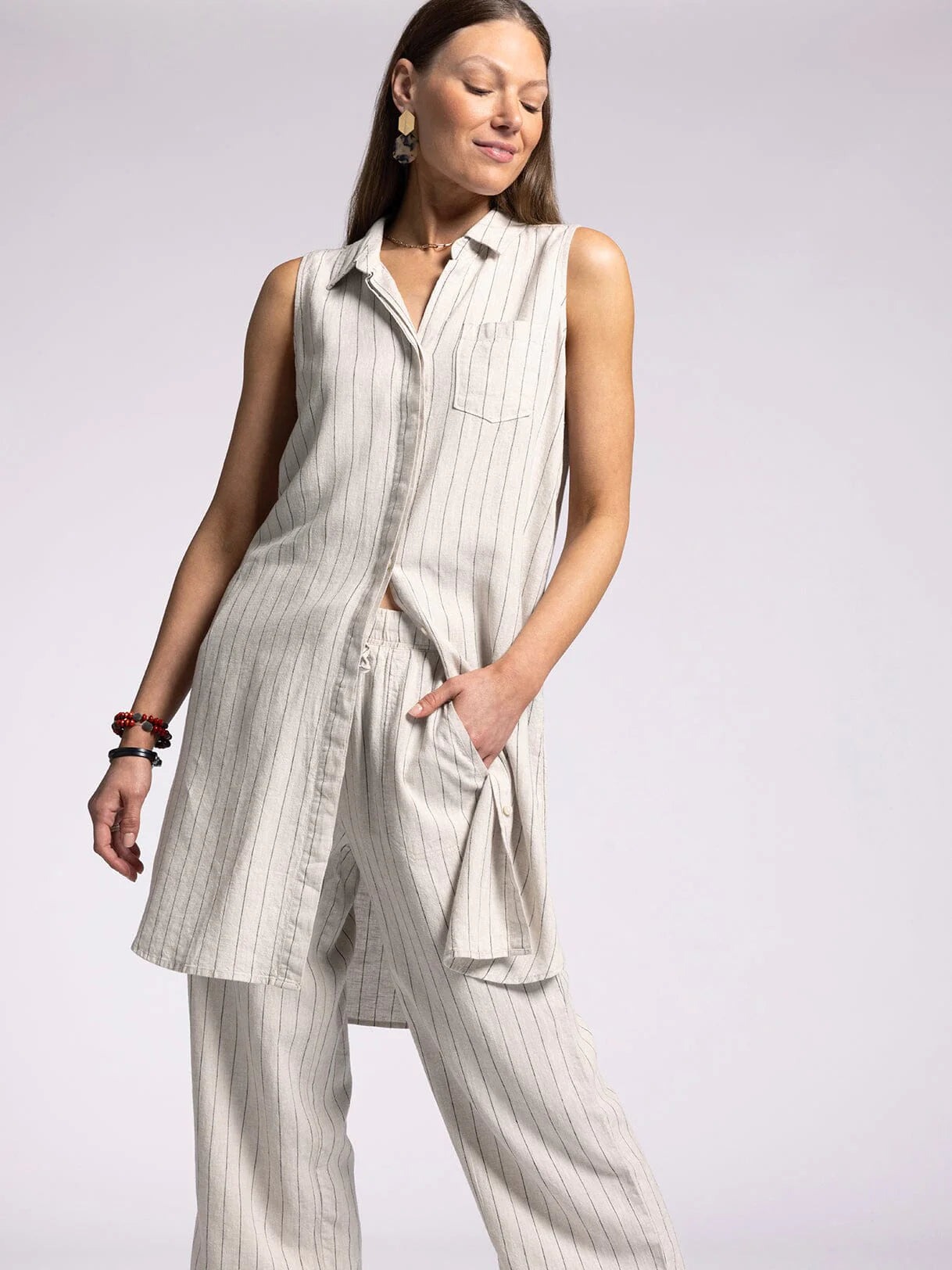 Reef Point Sleeveless Collared Dress Linen Black Stripe