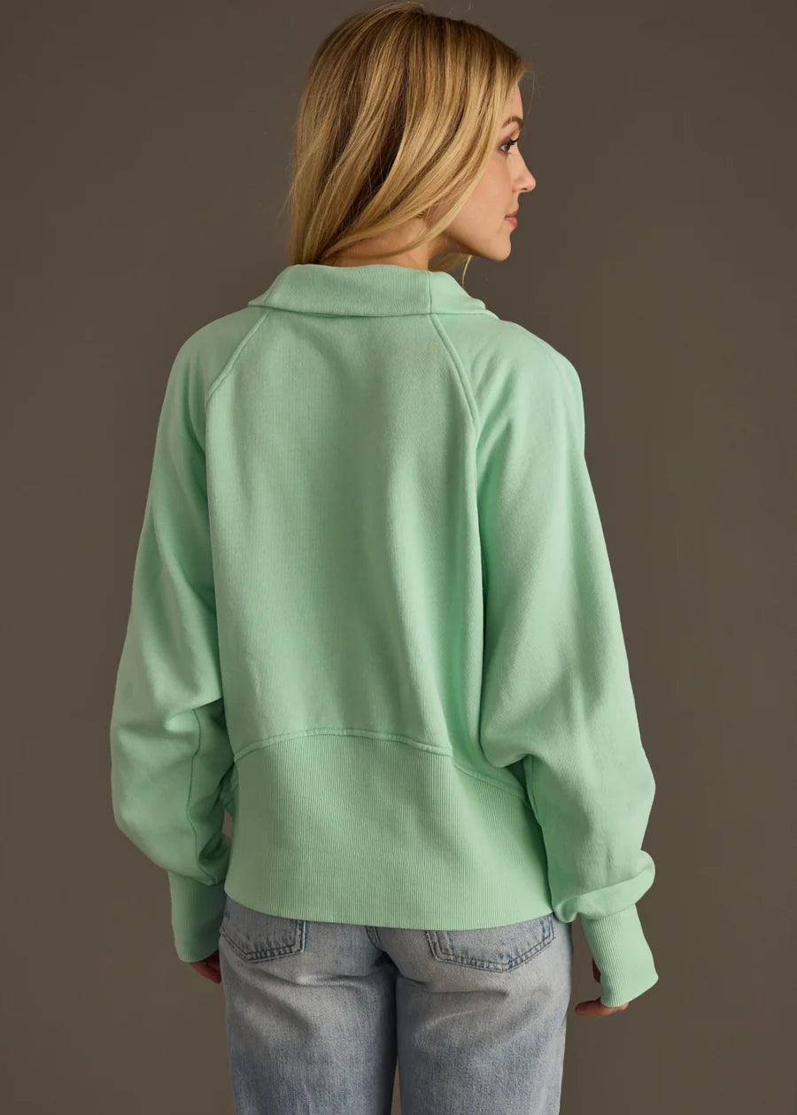 Cropped Funnel Neck 1/4 Zip Sweatshirt Green