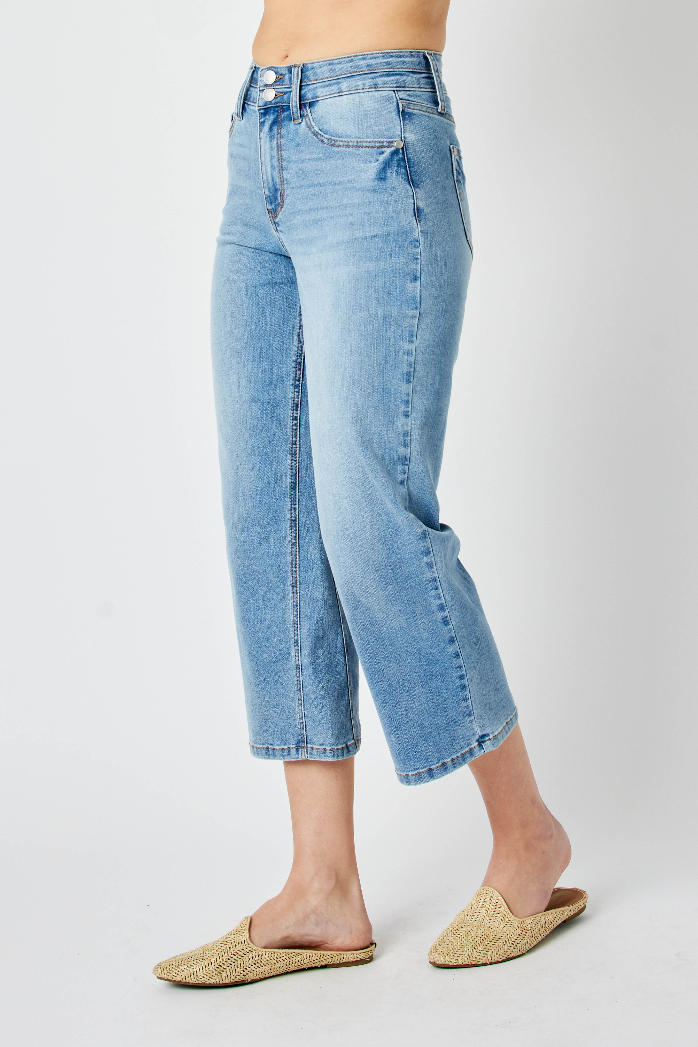 Double Button High Rise Crop Wide Leg Jeans Medium