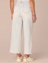 Skyrise Wide Leg Frayed Hem Boyfriend Jeans Bleached Blue