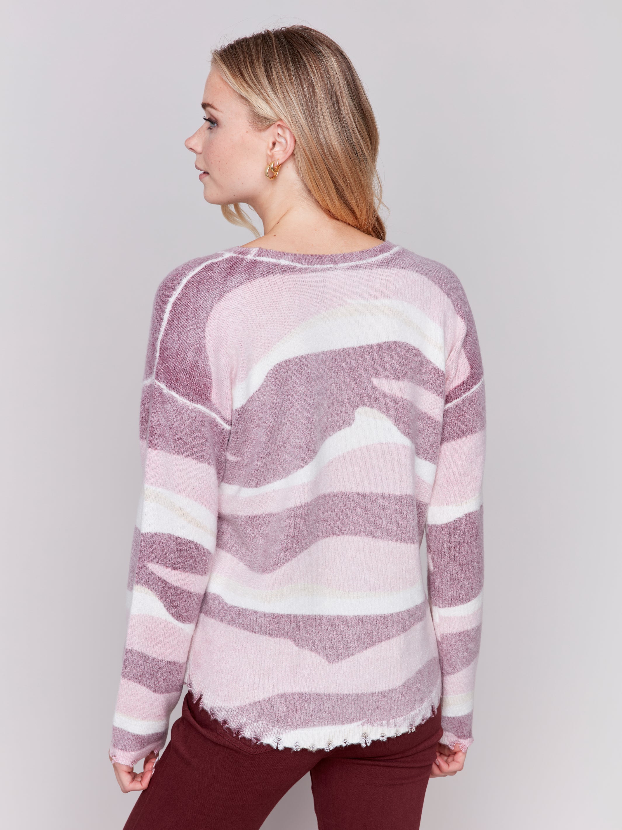 Wavy Print Reversible Dist. Hem Plush Sweater Burgundy