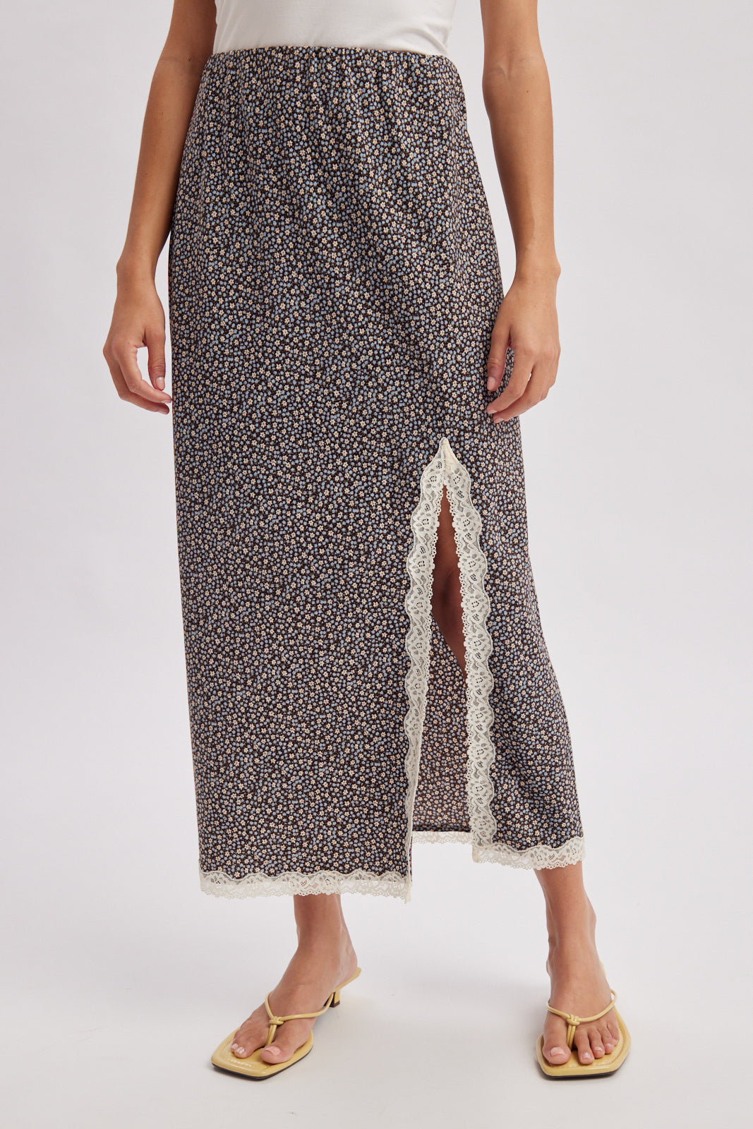 Lace Trim Ditsy Floral Midi Skirt Espresso + Blue