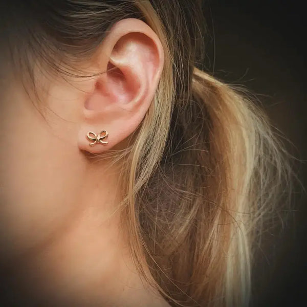 Bow Studs-18k Gold Dainty Earrings