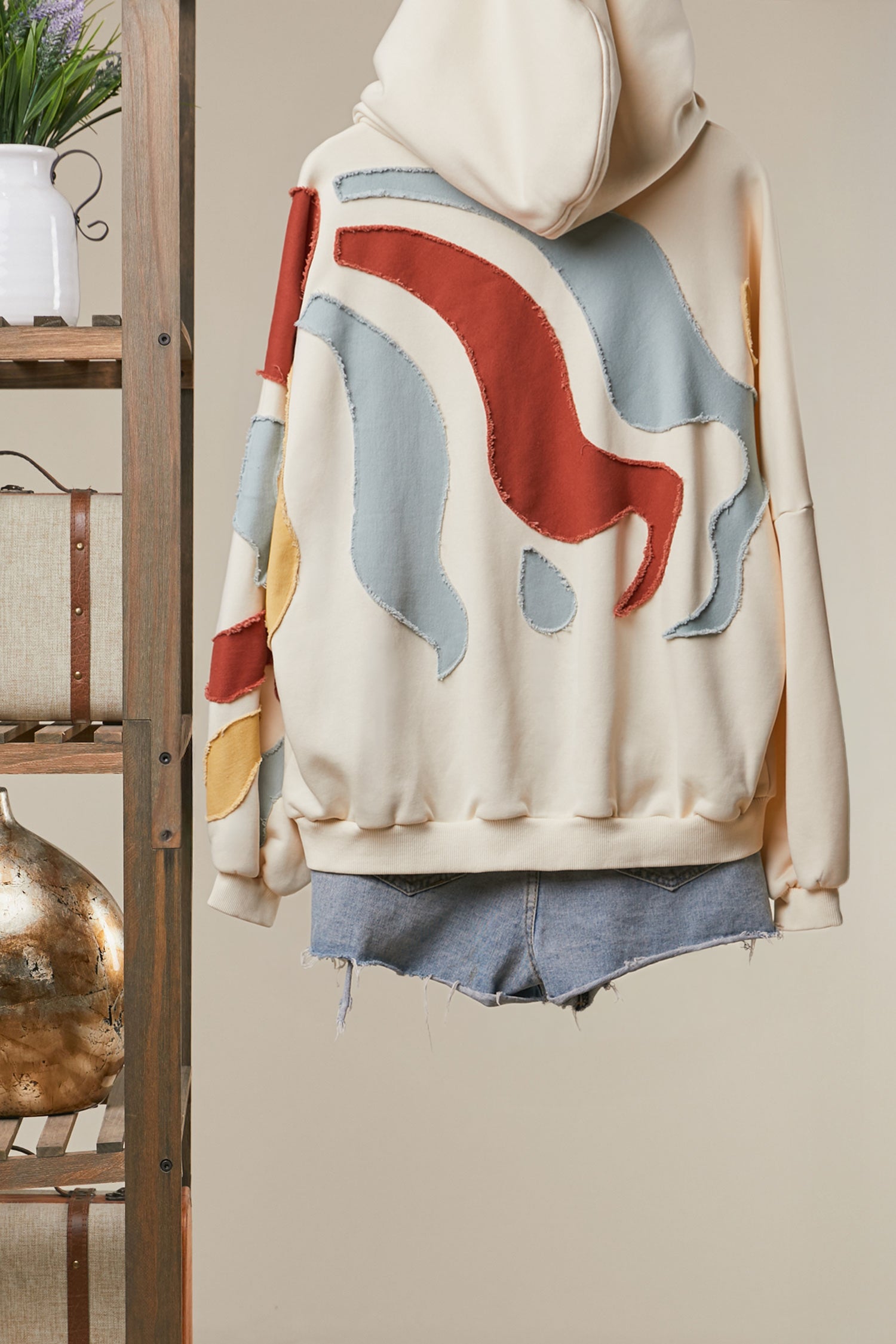 Abstract Patch Hoodie Sweatshirt Cream