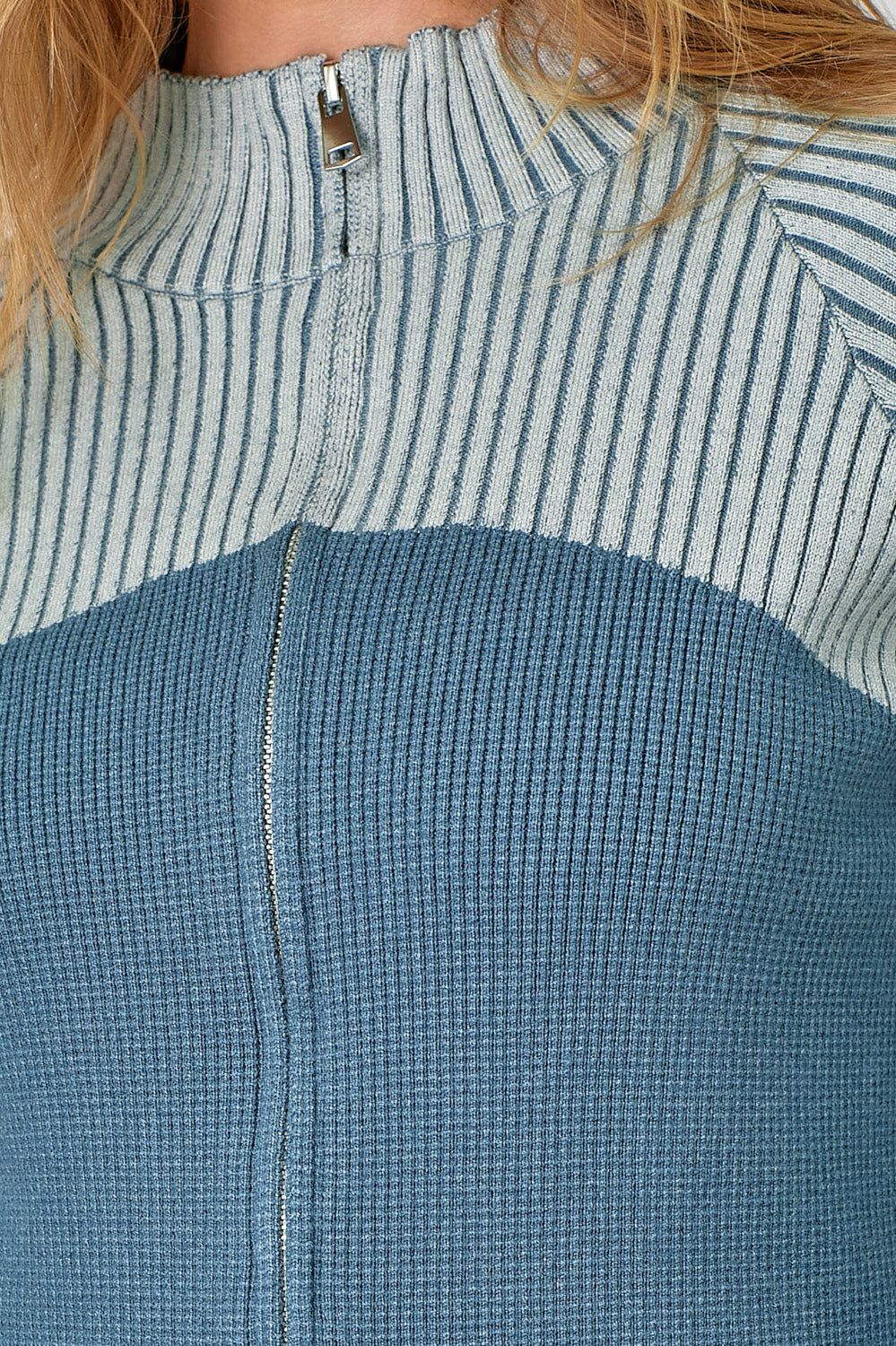 Stripe Contrast Fitted Mock Neck Zip Up Sweater Blue