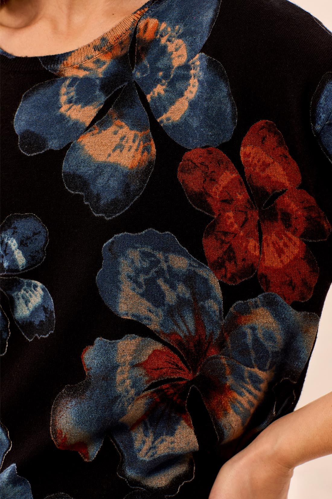 Floral Print 3/4 Sleeve Sweater Maple