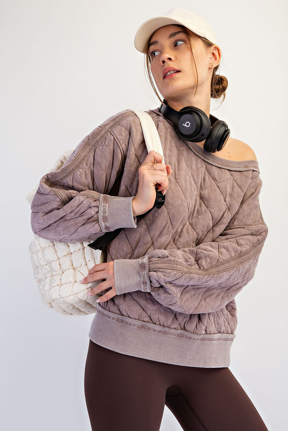 Quilted Puff Round Neck Pullover Mocha