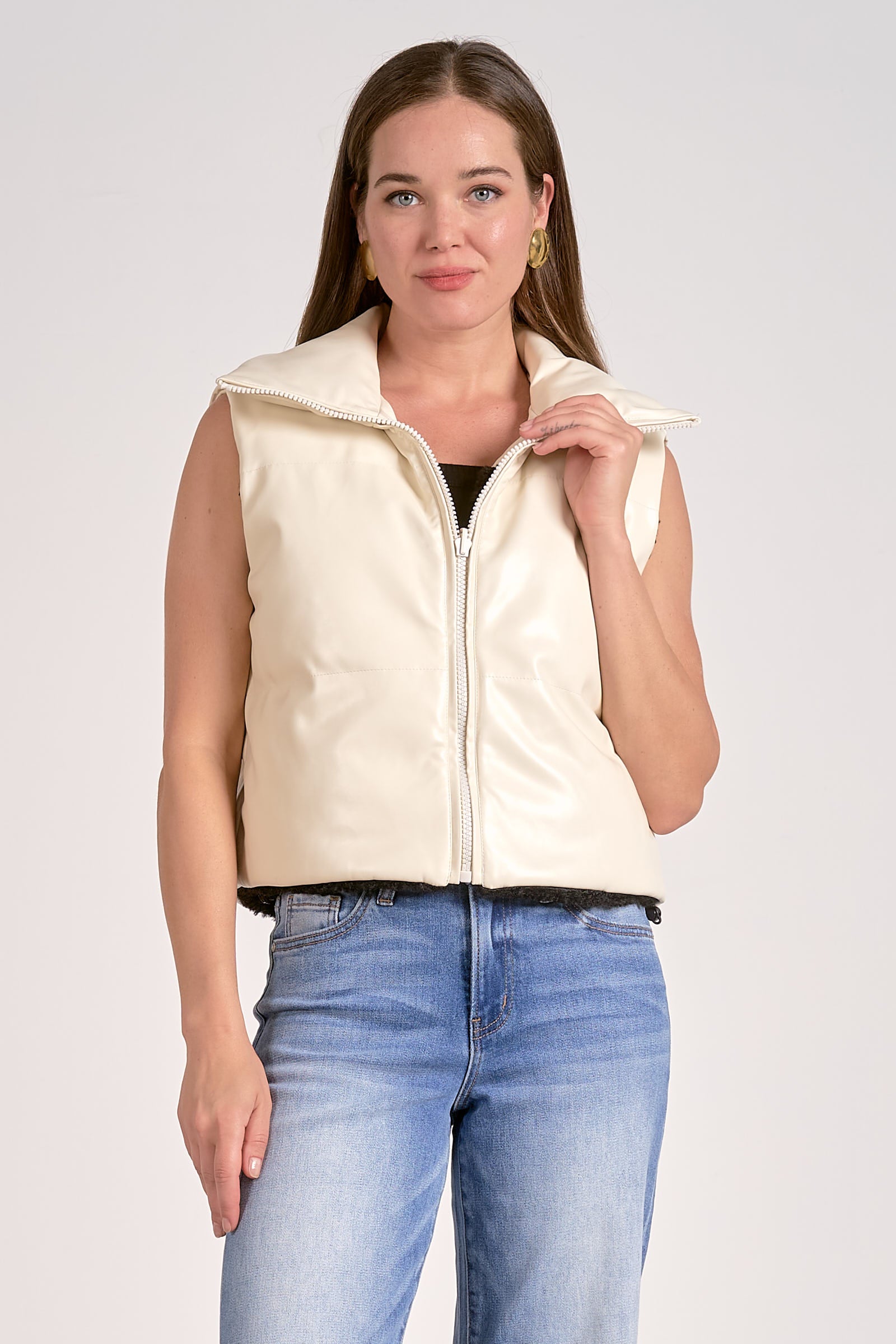 Reversible Sherpa Vest White + Black