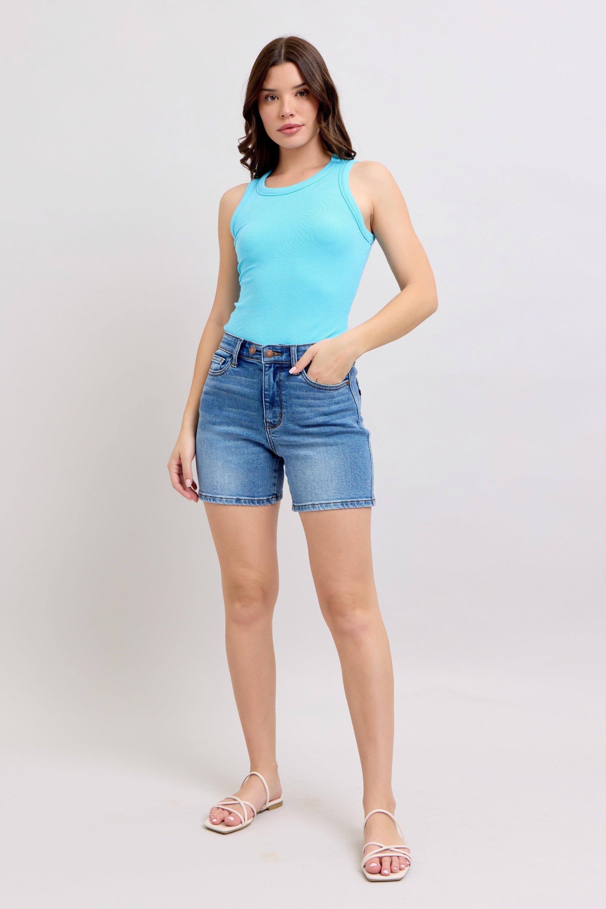 2 Button Mid Length Dad Shorts Medium