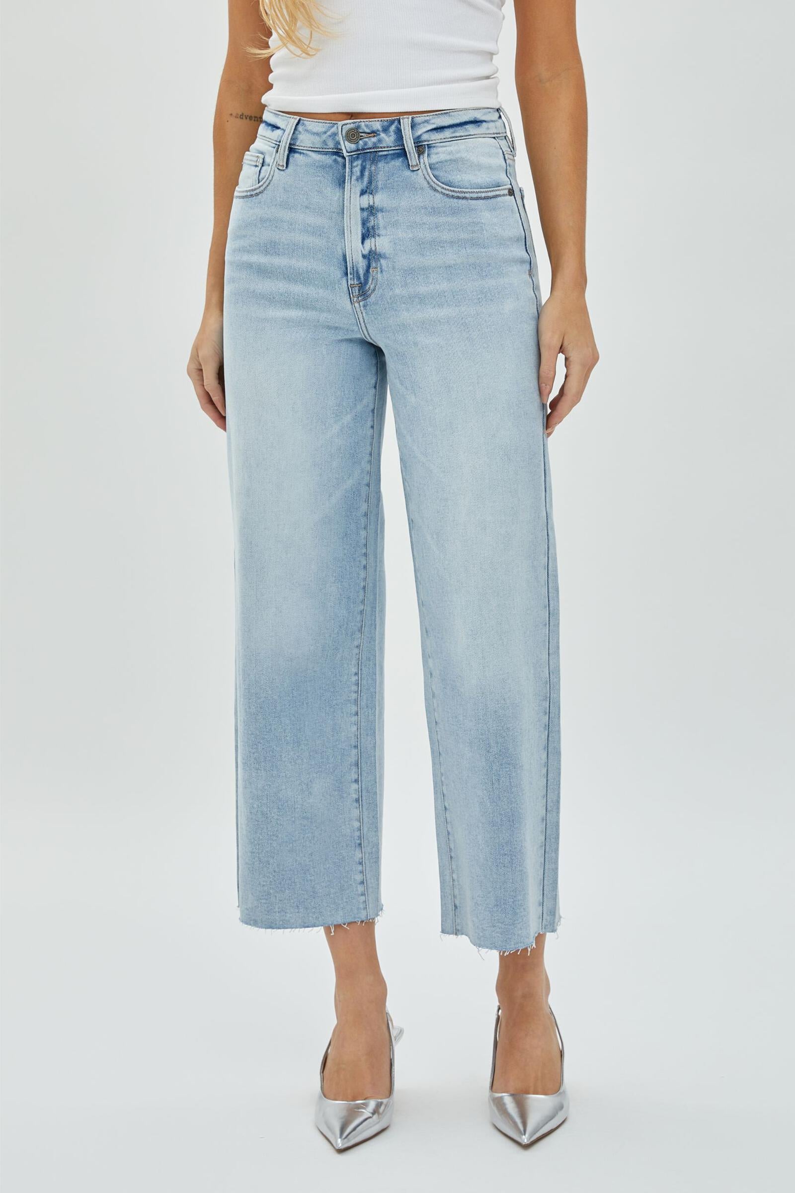 Nori Clean Stretch Wide Leg Jeans Light Wash