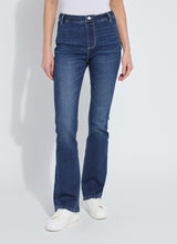 Estelle Everyday Flare Jeans Dark Midwash