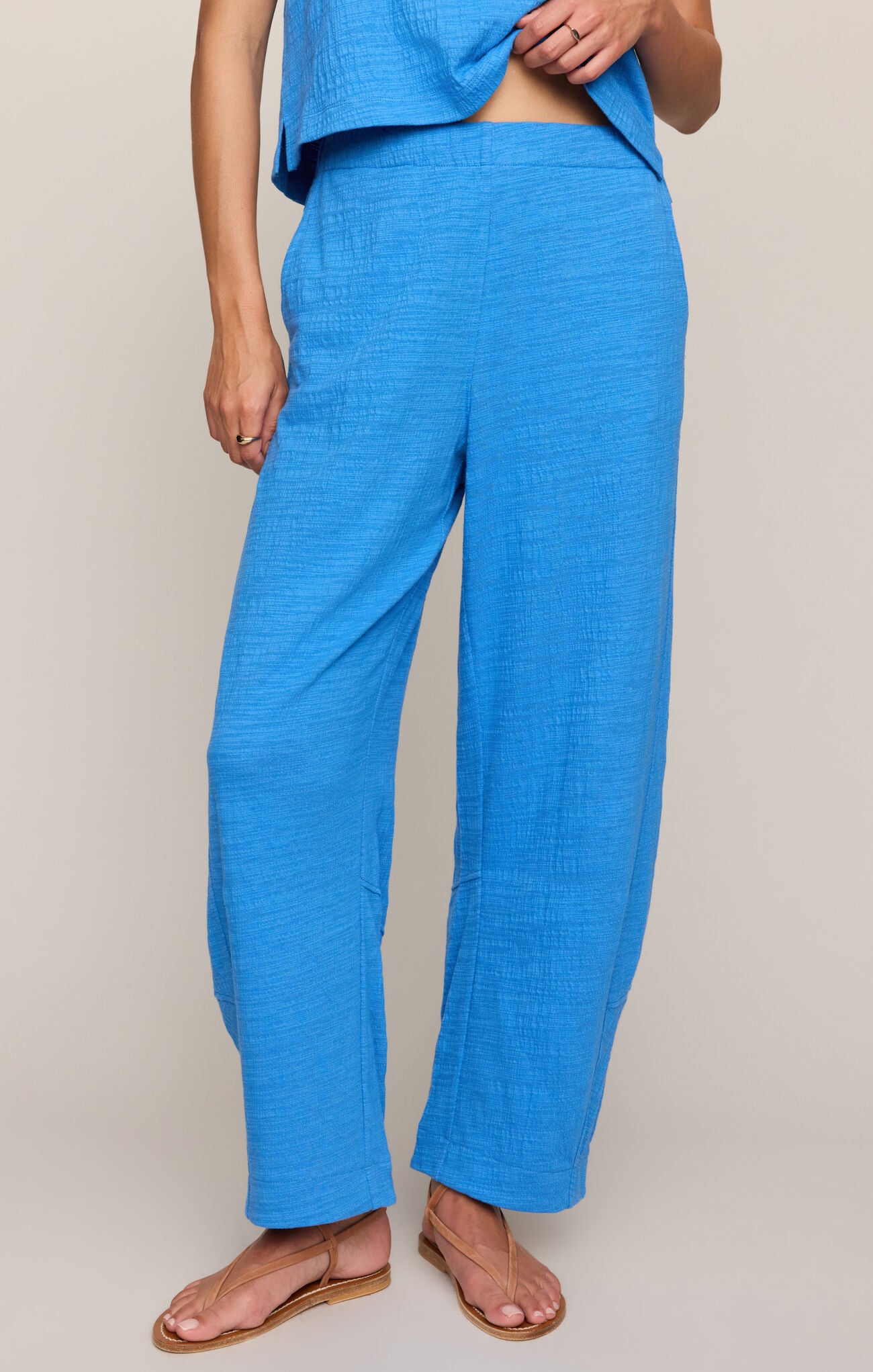 Neo Textured Barrel Leg Pants Blue Solstice