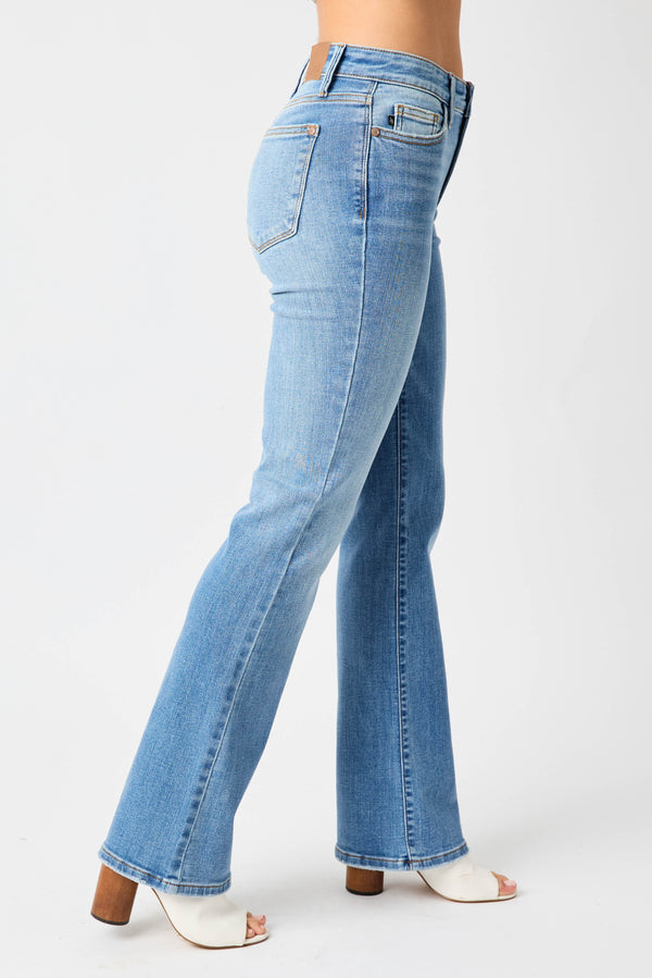 Mid Rise Vintage Bootcut Jeans Medium