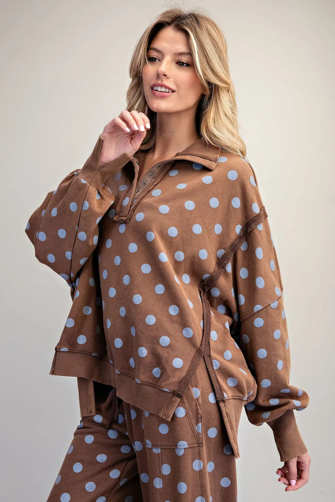 Oversized Polka Dot Pullover Frosted Mocha