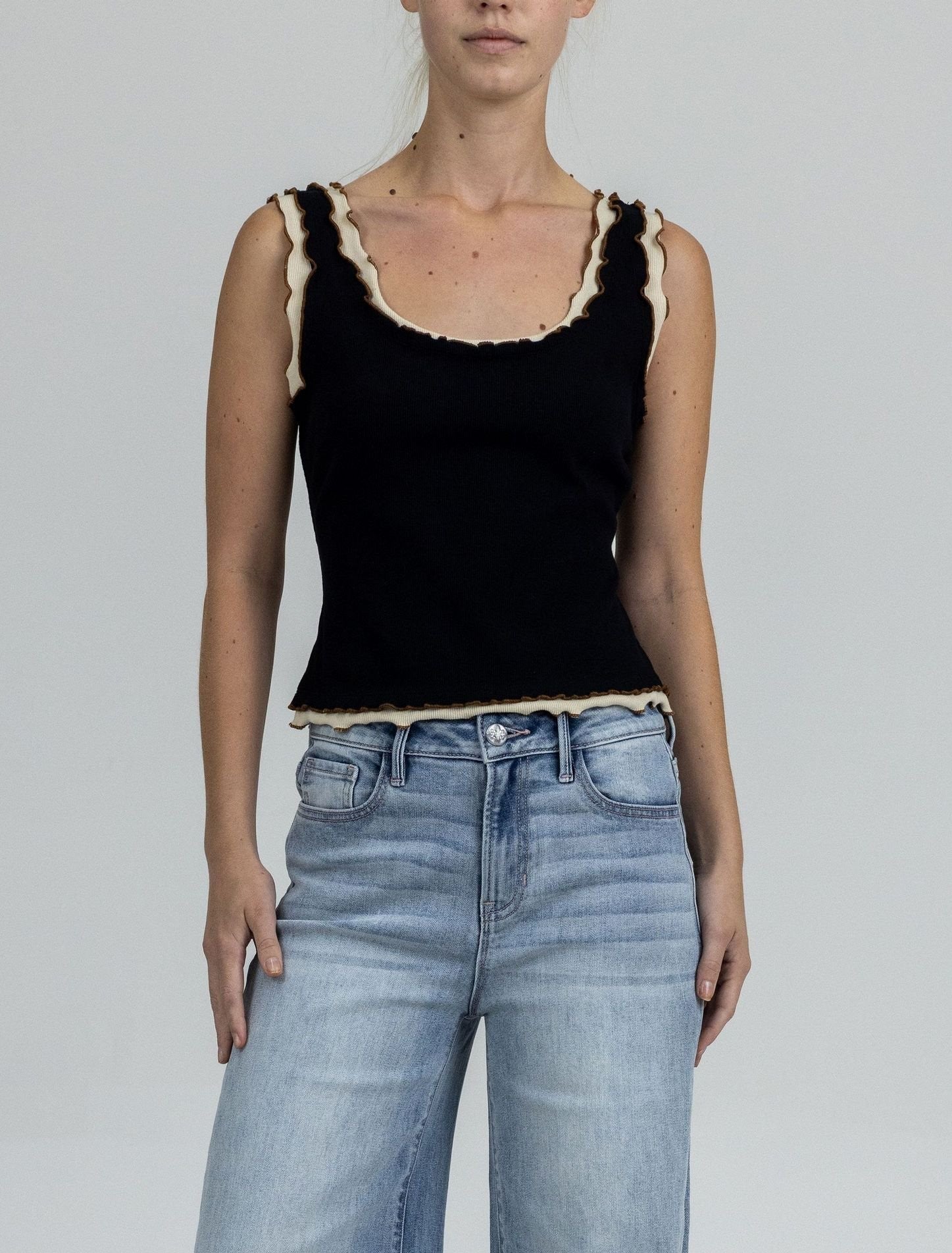 Contrast Lettuce Trim Tank Black