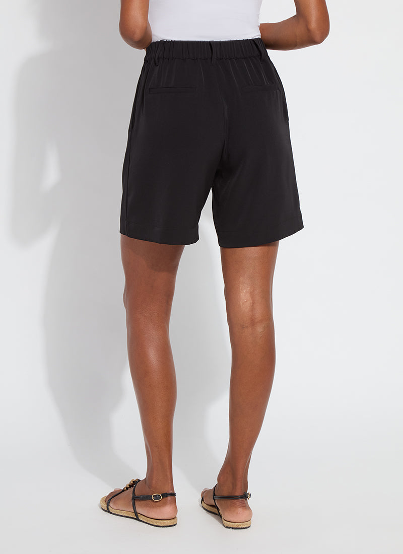 Dia Pleated Shorts Black