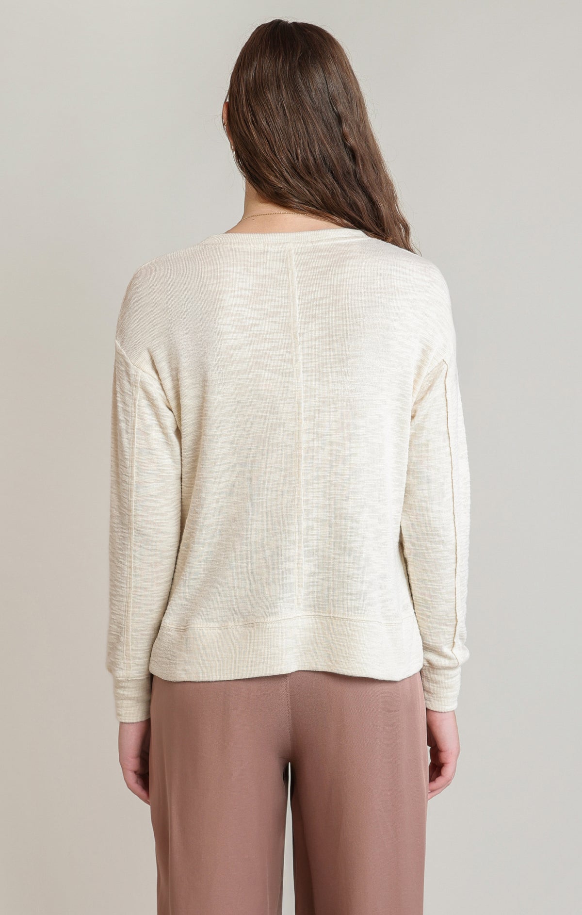 Exposed Seam Vneck Long Sleeve Top Shell
