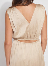 Packable Pleated Midi Dress Chablis