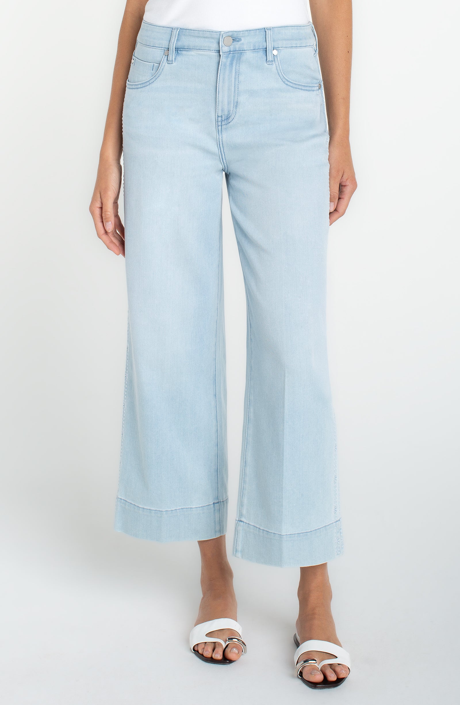 Stride Crop Wide Leg Embroidered Seam Jeans Marine Flowers