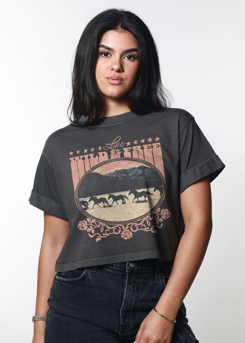 Live Wild & Free Crop Boyfriend Tee Vintage Black