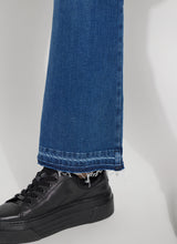 Premium Denim Relaxed Straight Jeans Authentic Midwash