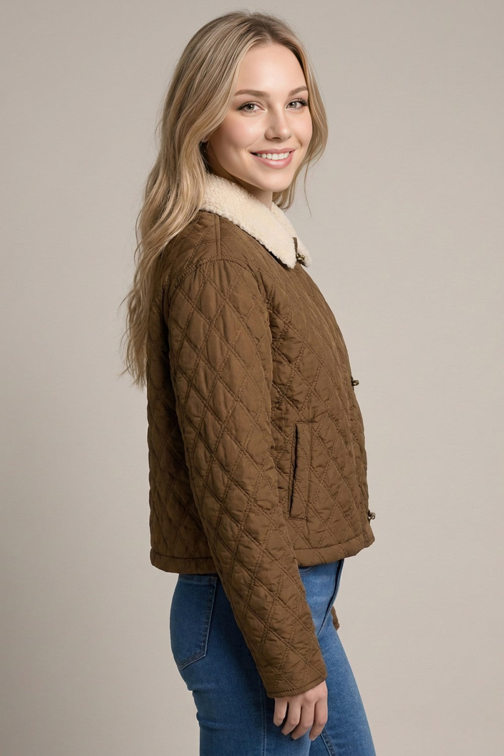 Shearling Collar Quilted Horsebit Button Jacket Brown