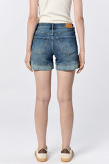 Julian Mid High Rise Contrast Clean Hem Shorts Lagoon