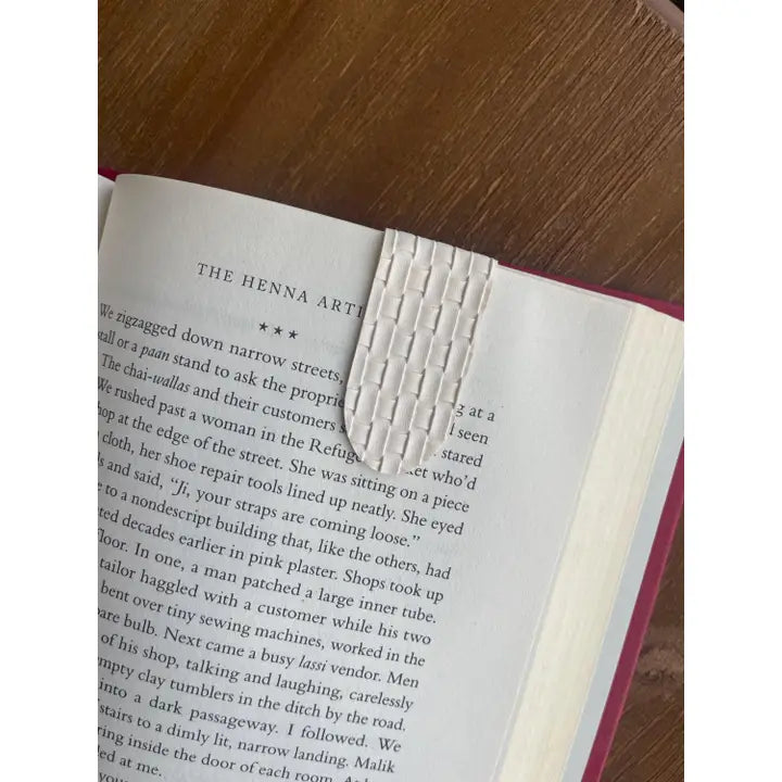 Magnetic Bookmark Pair