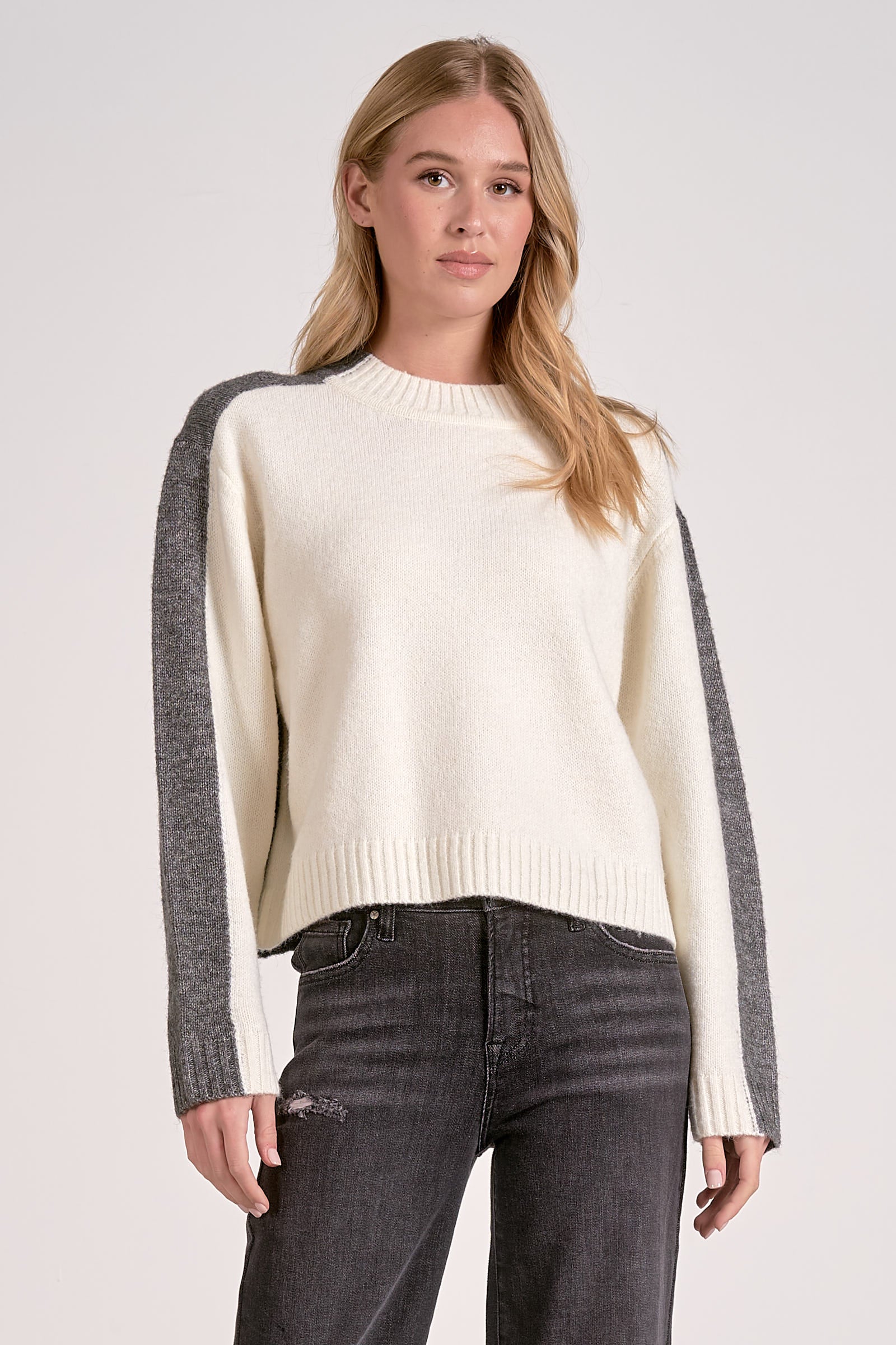 Contrast Back Colorblock Crew Neck Sweater Grey + White