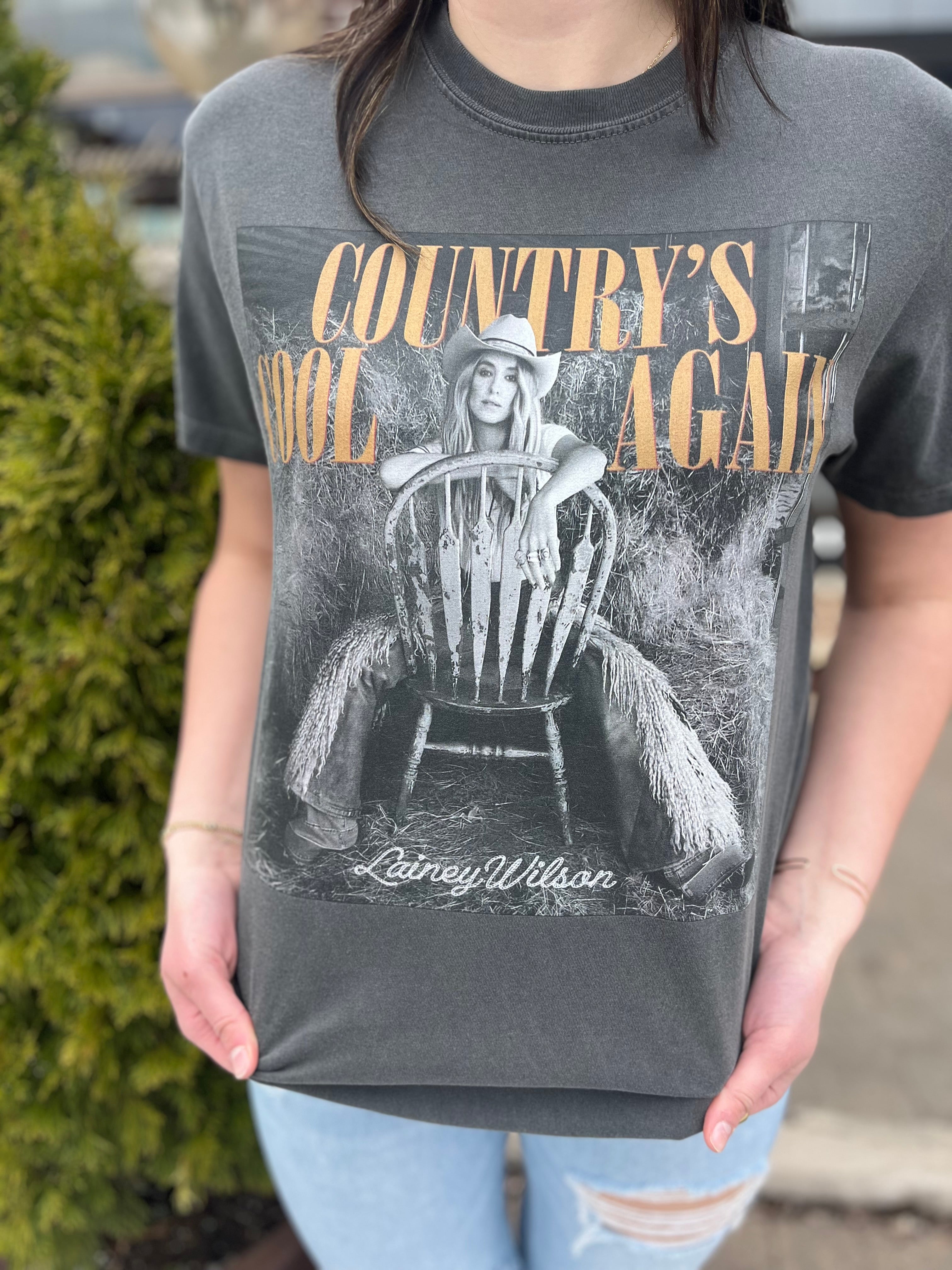 Lainey Wilson Country's Cool Again Graphic Tee Pepper