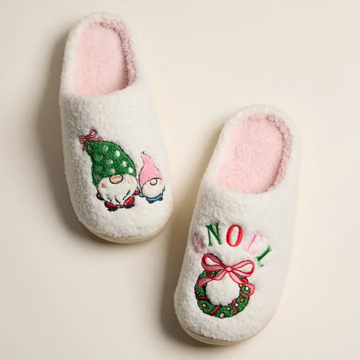 Gnome GNoel Wreath Slippers Ivory