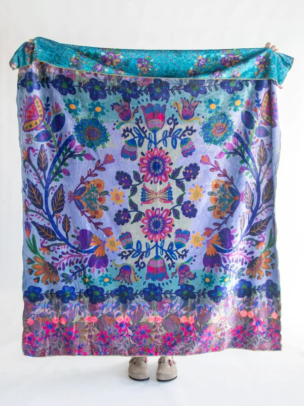 Double Sided Cozy Throw Blanket