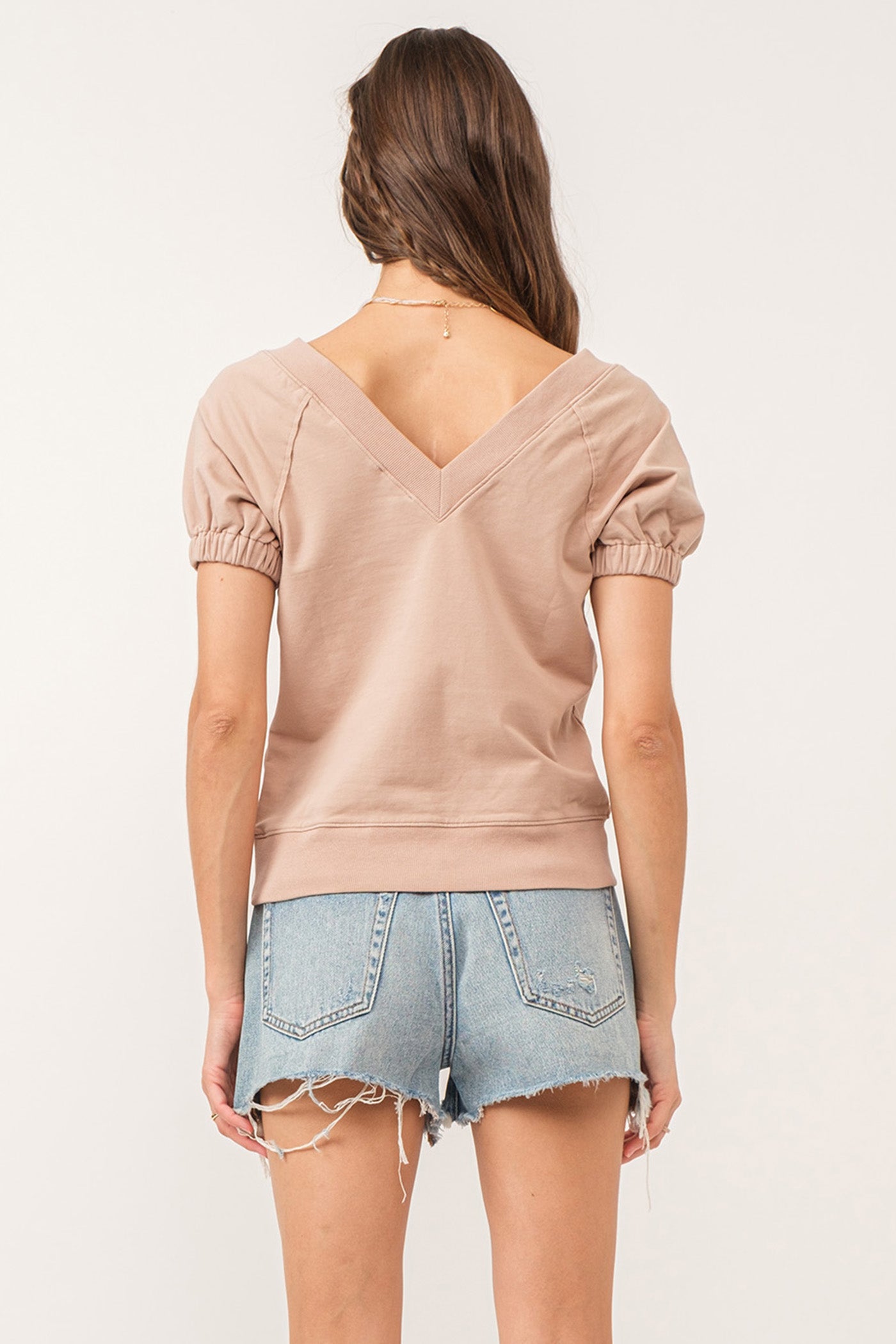 Rocky Short Raglan Sleeve Vneck Top Warm Sand