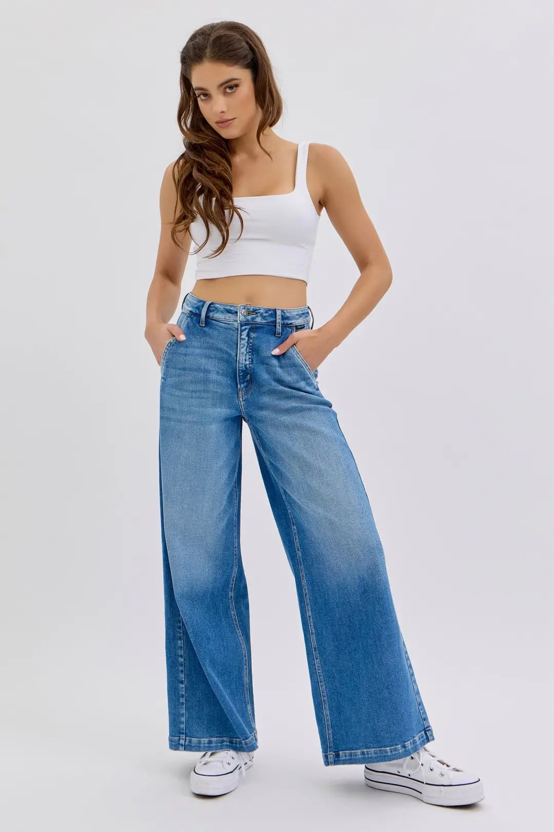 High Rise Slanted Pocket Wide Leg Jeans Medium