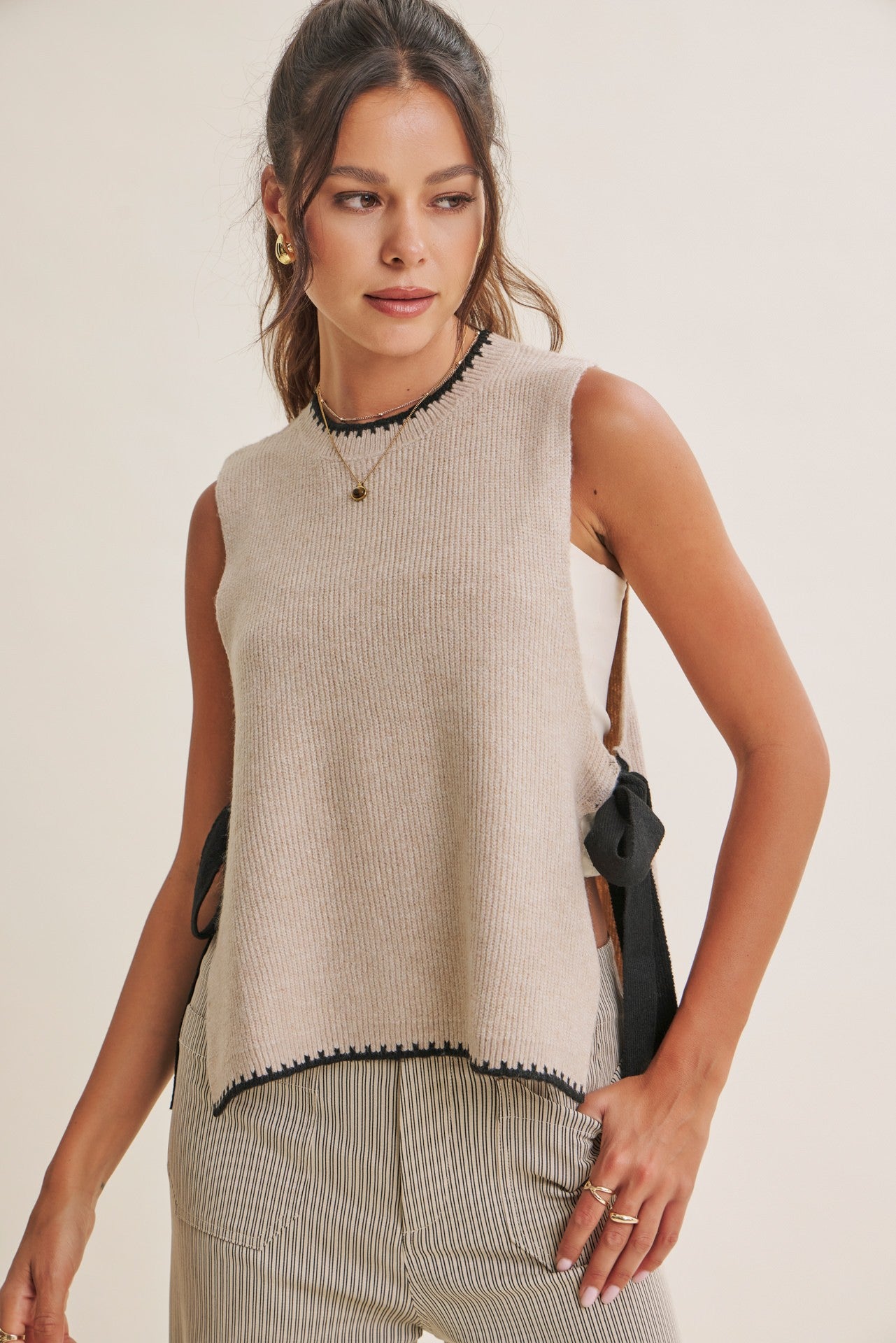 Side Ribbon Tie Whipstitch Sweater Vest Oatmeal