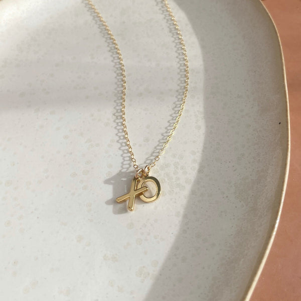 XO Necklace