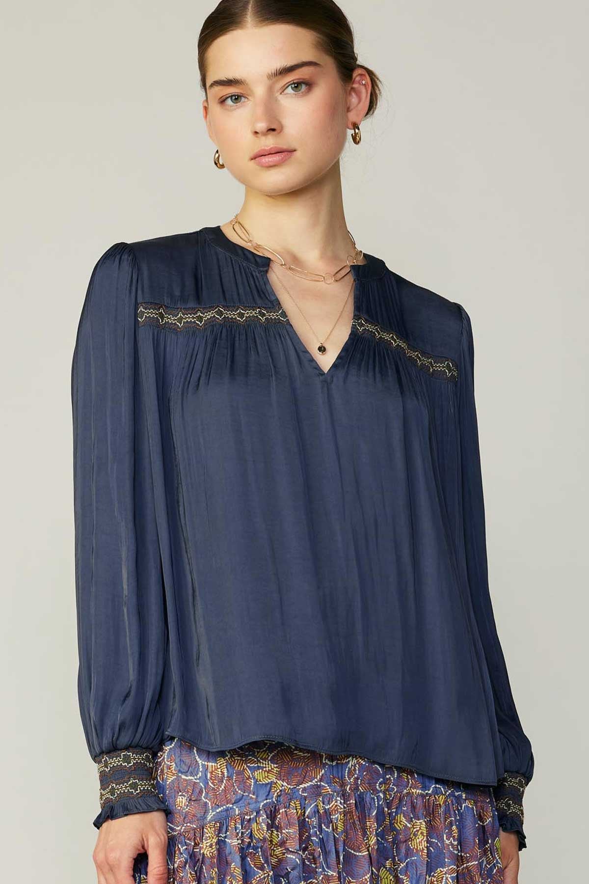 Embroidered Details Shoulder Tab Top Navy