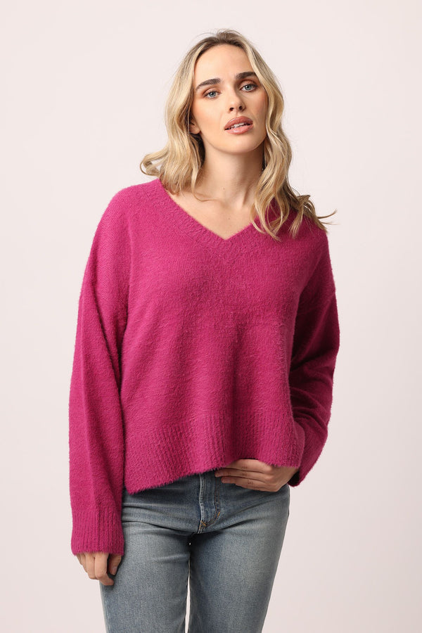 Margarita Fuzzy Step Hem Sweater Fucshia