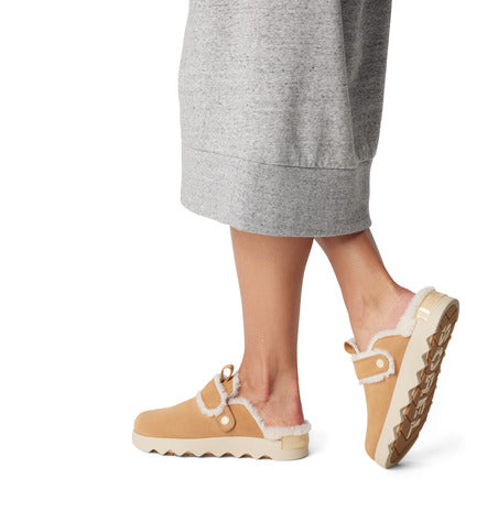 Viibe Suede Cozy Clogs Tawny Buff + Natural