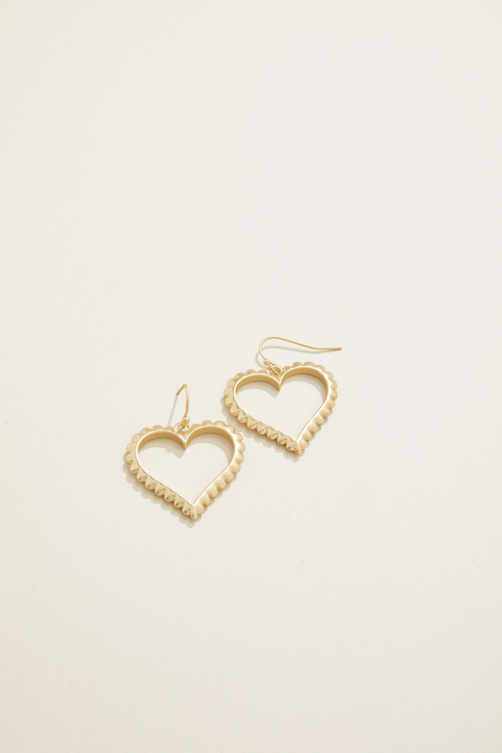 Scalloped Heart Earrings - Gold