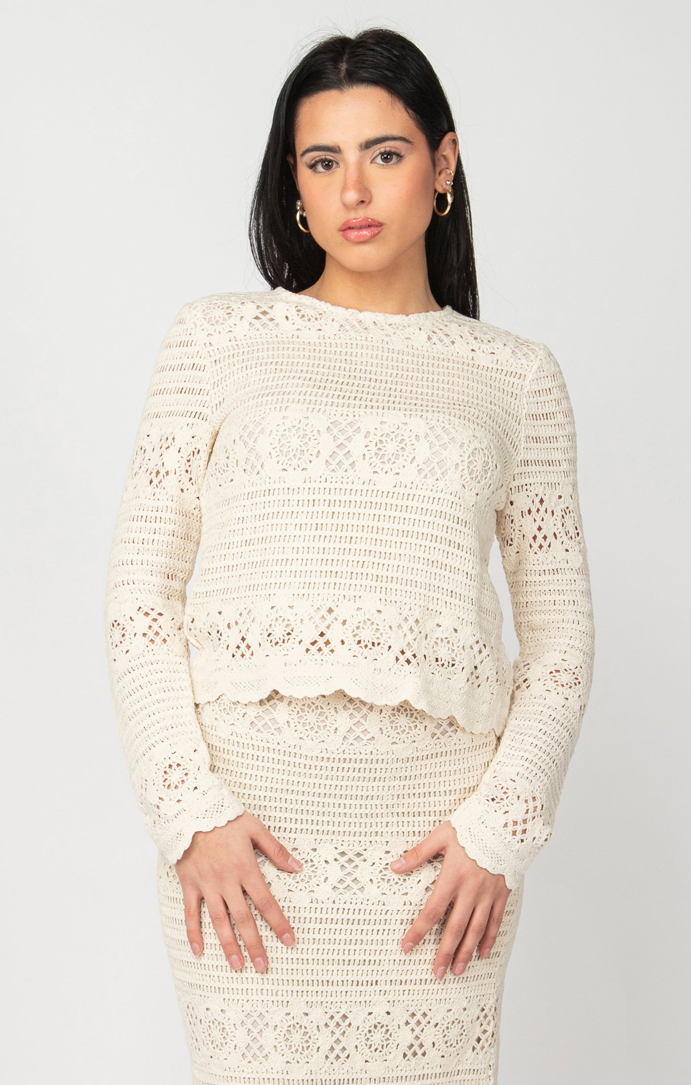Scallop Hem Crochet Long Sleeve Top Oatmeal