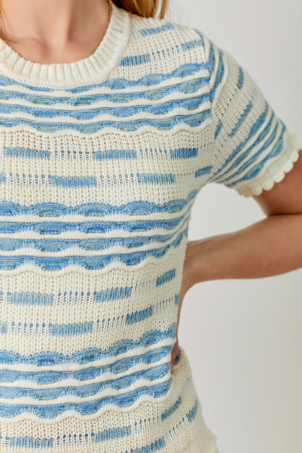 Scallop Ribbed Short Sleeve Sweater Ivory + Blue