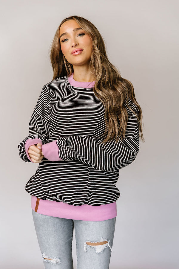 University Pullover First Kiss