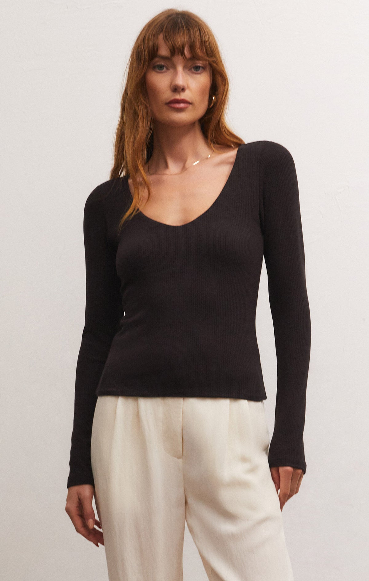 Aden Vneck Rib Top Black